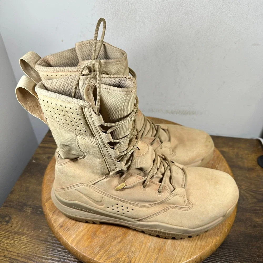 Nike SFB Gen 2 8 Tactical Boots British Khaki Mens 10.5 AO7507-200